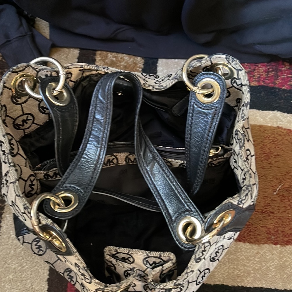 Purse - Picture 7 of 7